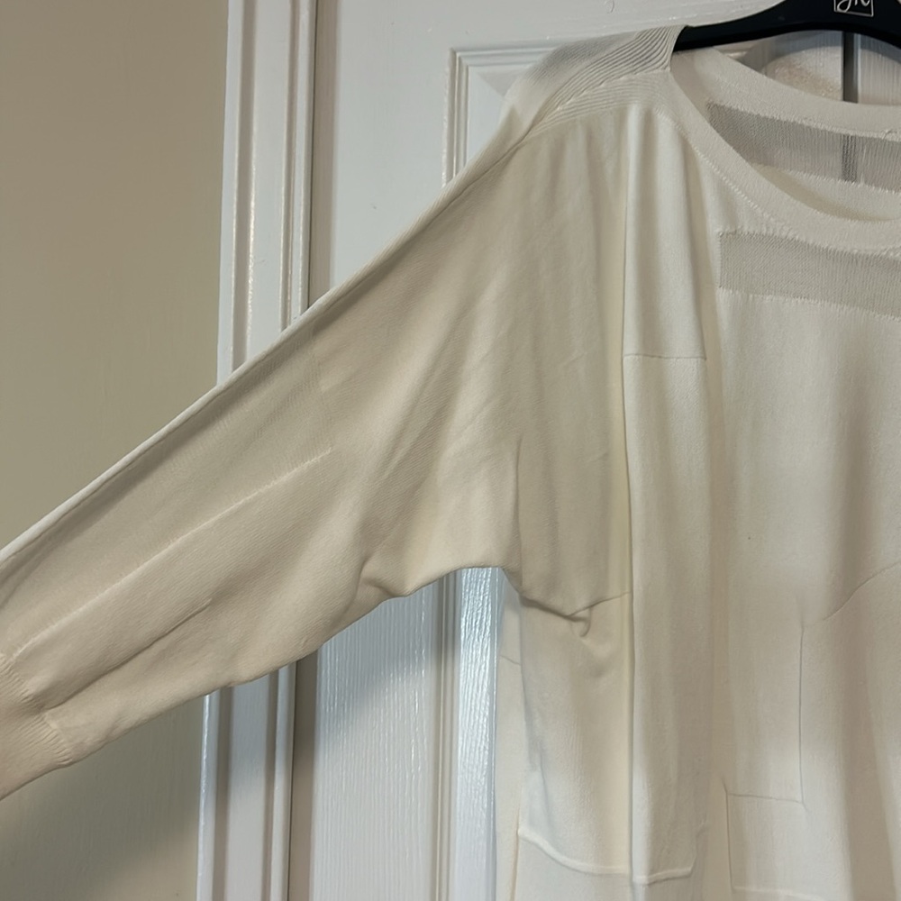 Joseph Ribkoff White top - Picture 4 of 7